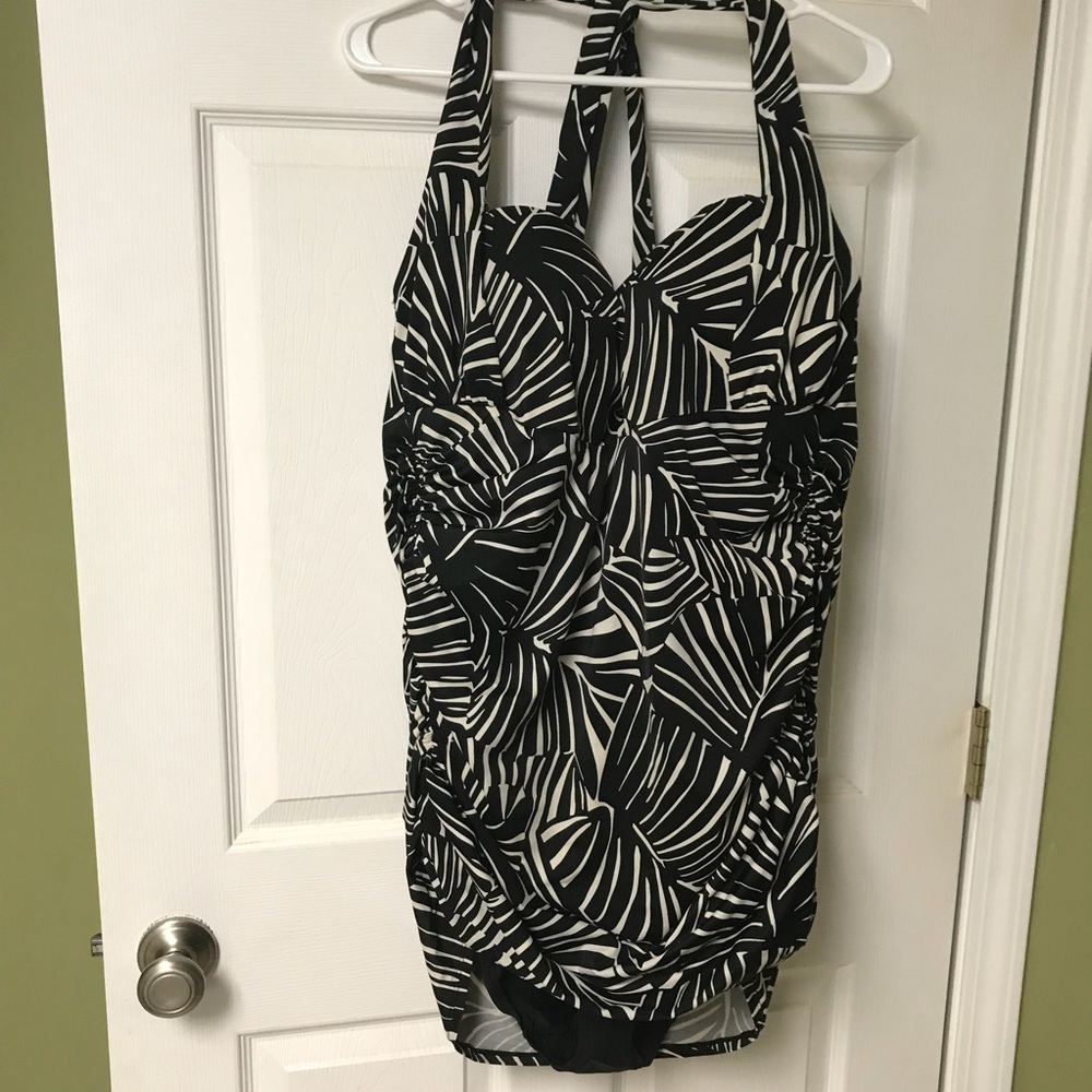 Lane Bryant One Piece Swimsuit 26